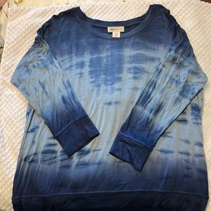 Tie dyed 3/4 sleeve tee